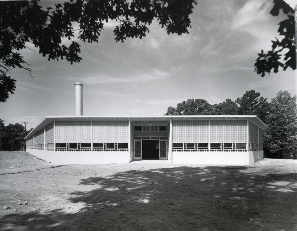 New Eureka Springs School, 44 Kingshighway. September 1951